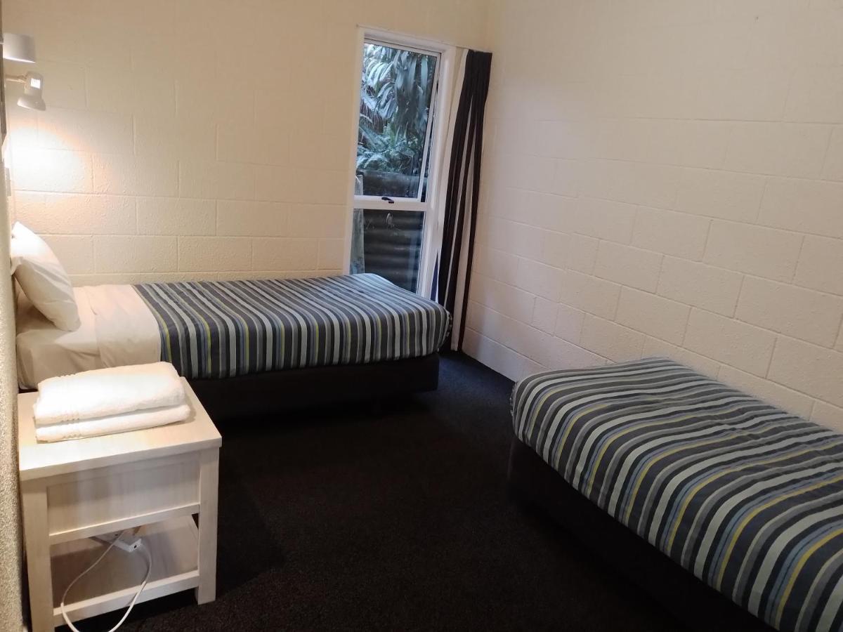 Acacia Lodge Motel Mangonui Exteriör bild